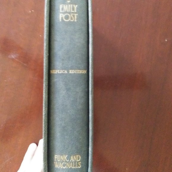 Emily Post, Etiquette 1969 w/ slipcover and signed in 1922, Rare book - Picture 4 of 15